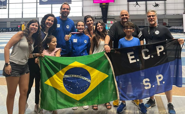 Eduarda Nascimento , é vice campeã mundial de florete